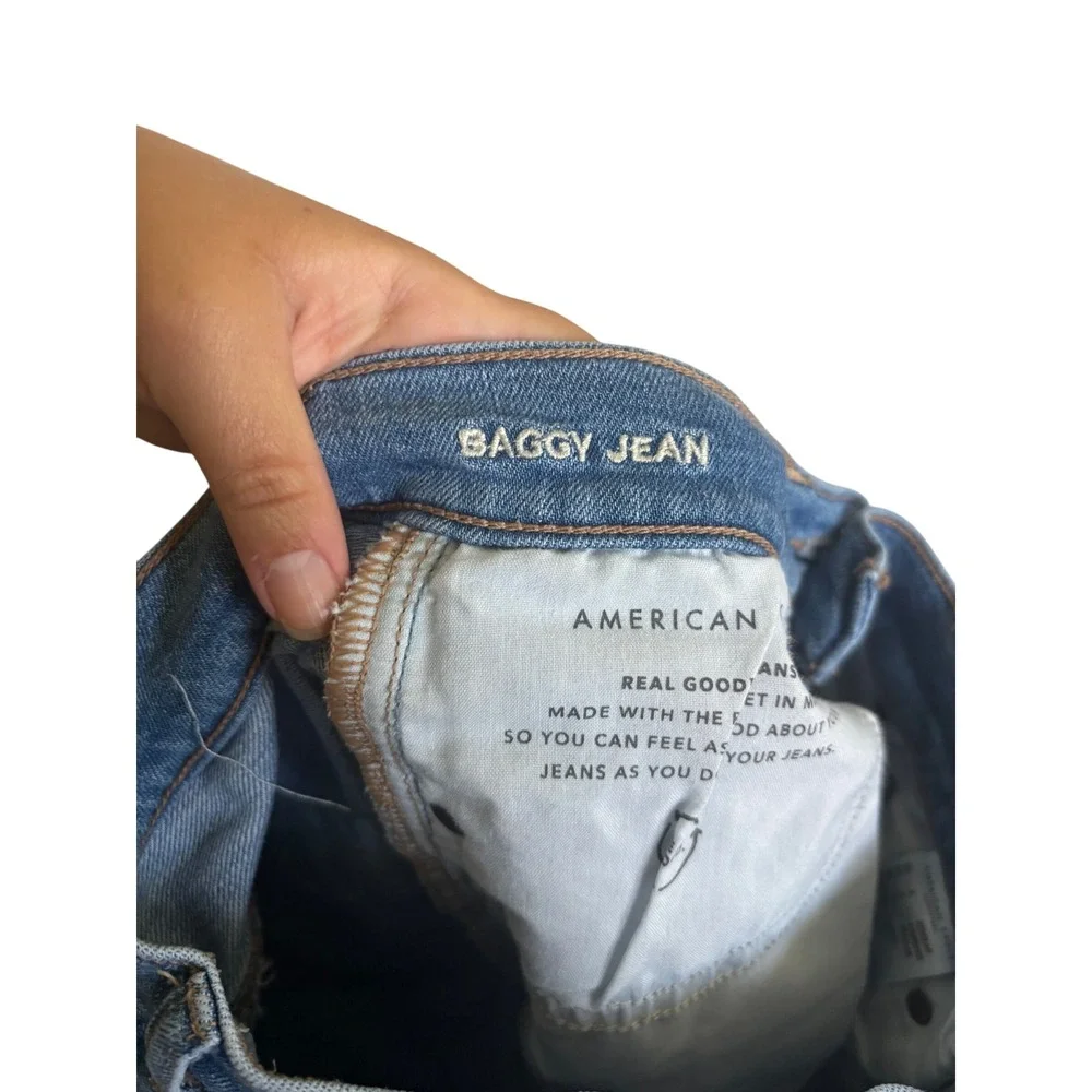 American Eagle Baggy Jeans High Waisted Distressed Denim Light Wash‎ Size 0